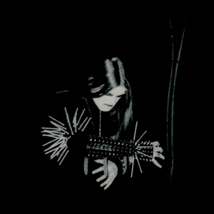 Blant soelv & gull i moerket