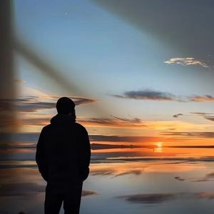 云中谁忆_伴奏 伴奏