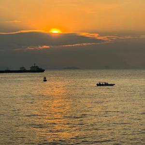 多云的天空（轻音乐）