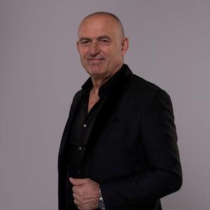 Pyesin zogjte e malit