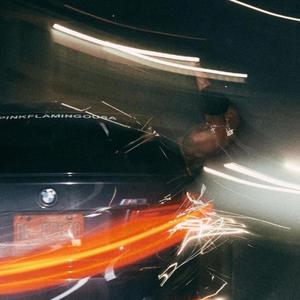 Hold Up (feat. Jay Gwuala)