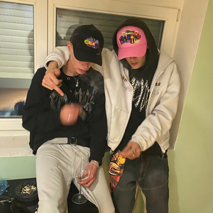 Fließband (feat. Marybabe & Jake929)