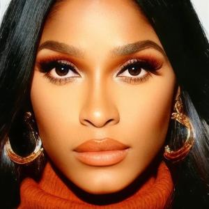 You In Da Wrong Plaxe