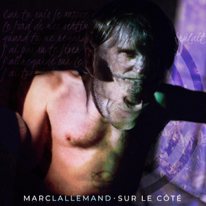Sur le côté