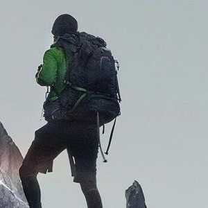 落下的眼泪，是我需要你的信号