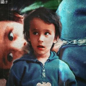 Biscuit, Bahman, Maddox