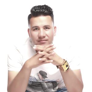 bulutlar Arasida - 云中皎夜