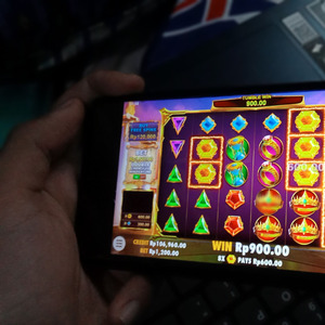 Judi Online Slot (Live)