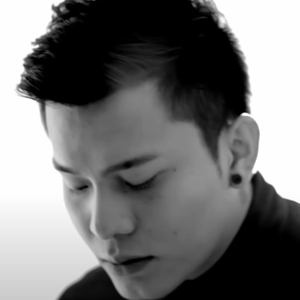 ยอมรับและเข้าใจ