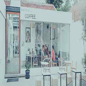 柔和的午餐时间时刻