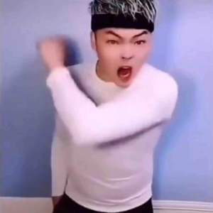 爱不得忘不舍（我好不容易心动一次）