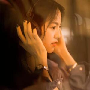 也许是没有相依偎，所以没有玫瑰的味。@陈臻臻