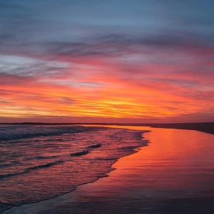 雨滴在铁皮板上（实录）