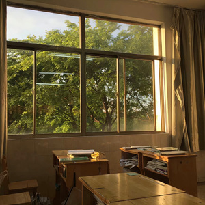 校服口袋里的五角钱