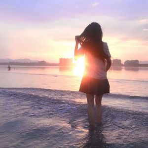 眼泪消失在雨中