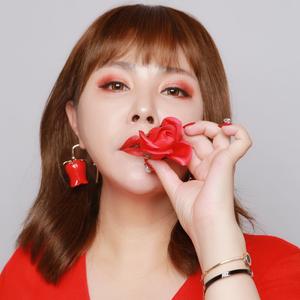 장미꽃 아가씨(玫瑰小姐）