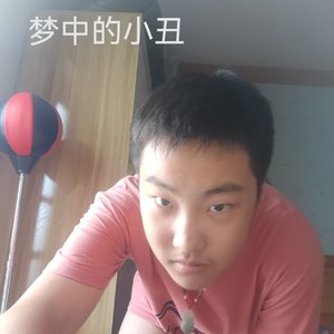 睡在妈妈的怀里