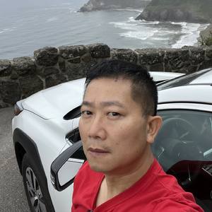 我在蓝天月亮门