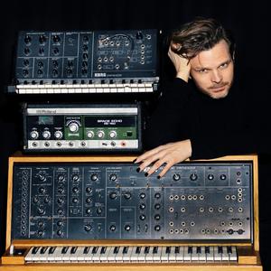 Opening (feat. Darius van Helfteren) (Yan Remix)