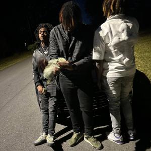 Hit His Top (feat. Lilmal357)