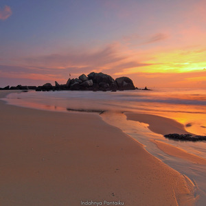 Indahnya Pantaiku