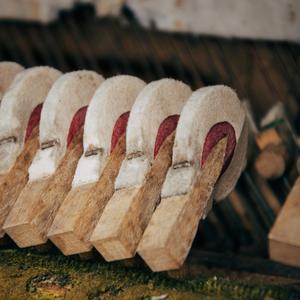 被间歇性刺痛打断的思考