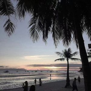 Music风月-你不孤单有我晚安（Music风月 remix）