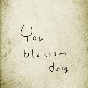 당신이 따뜻해서 봄이 왔습니다 (Spring Comes With Your Warm Embrace)