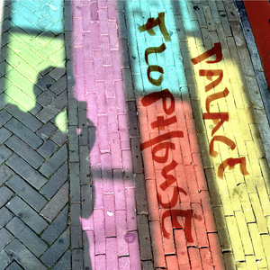 Twee Emmertjes Water Halen