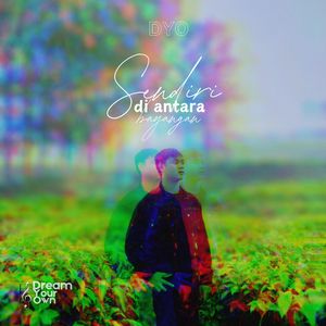 Sendiri di Antara Bayangan