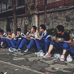 ''FREE'' Old School 华西中学