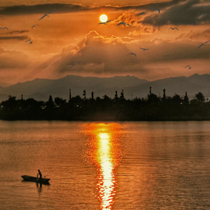 渔舟唱晚(CCTV天气预报配音)钢琴版