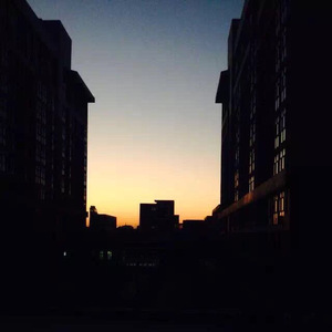 对楼