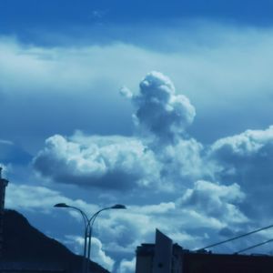 黑白边缘（black and white edges）