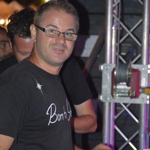 PENTRU BANI SI FEMEI 2