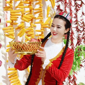 Gul Yarimng Bagliri（木卡姆小歌曲 情人的花园）