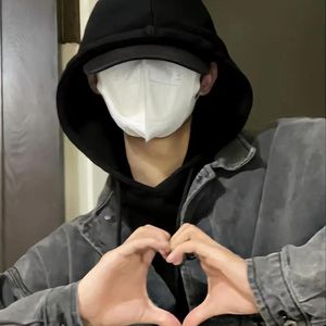 你如白马踏京城