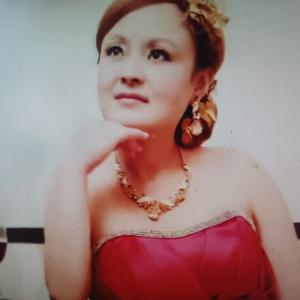 一朵云在蓝天飘过