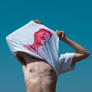 שום דבר לא יפה בי