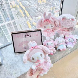 海浪啃食沙滩的孤独年轮