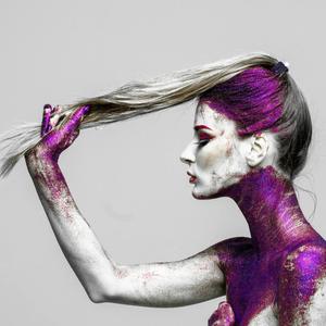 "Твої губи не дають мені заснути..."