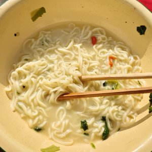 晨晨爱吃大海苔