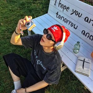 爱只能在回忆里完整