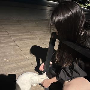 学会了告别 却低估了思念