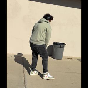 Laged on me (feat. brandez)