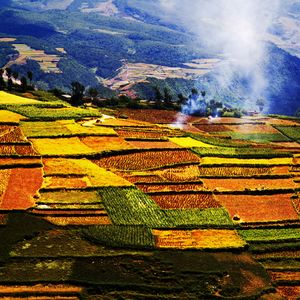 大地中心的人们