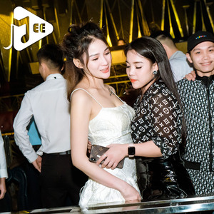 Hôm Nay Em Cưới Rồi