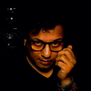 মানুষ নির্মলেন্দু গুণ