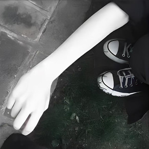 眼角的那颗泪痣