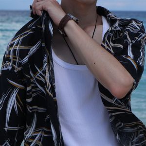 明室（cover.洪佩瑜）